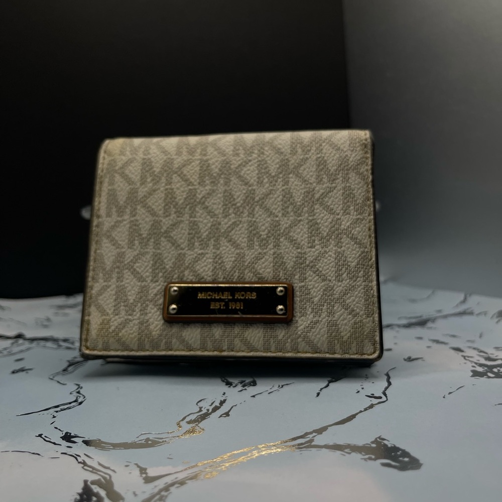 Michael Kors Cream Logo Wallet